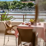 Moenia Lejlighed Milna (Brac)