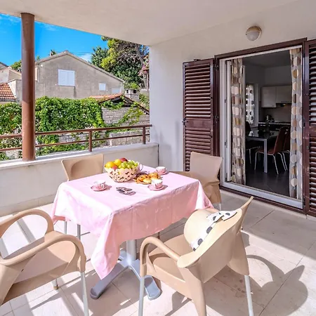 Moenia Apartament *