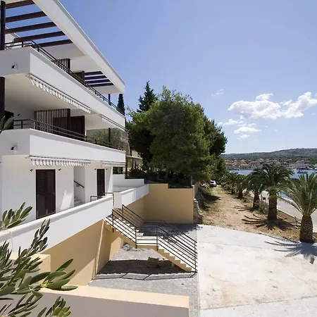 Moenia Appartamento Milna (Brac)