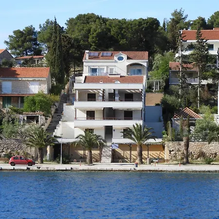 Moenia Apartment *
