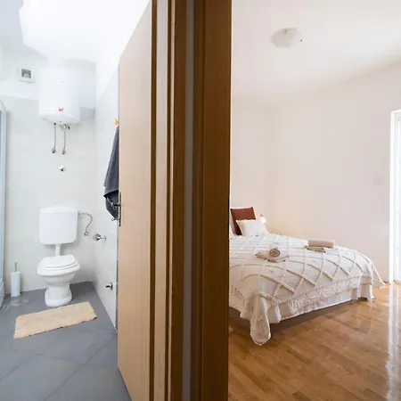 Moenia Apartment