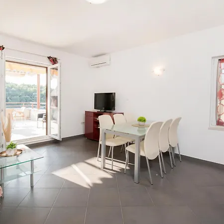 Moenia Apartment Milna (Brac)