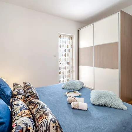 Moenia Apartment