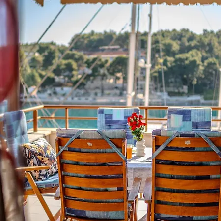 Moenia Apartment Milna (Brac)